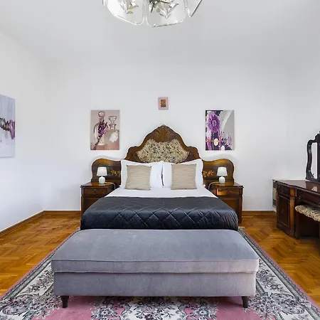 Whome Perfect Family Hideout W/ac & 4br + 5ba *